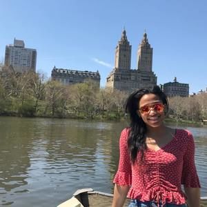 Meet your Posher, Lauren